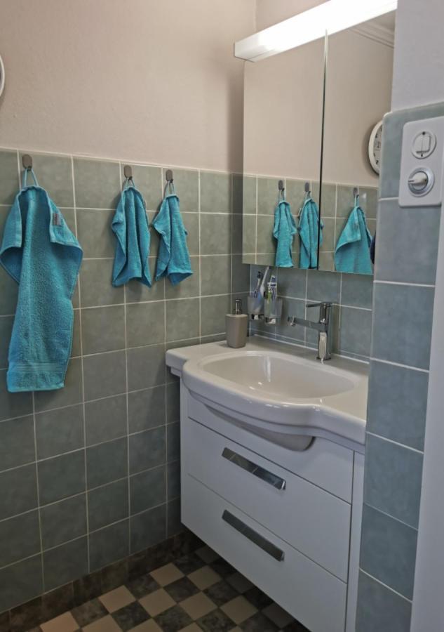 Neb-Thun Lodge'S Seehaus 1 Gwatt Екстер'єр фото